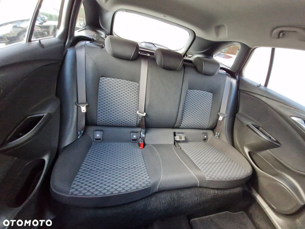 Opel Astra 1.4 Turbo Dynamic - 22