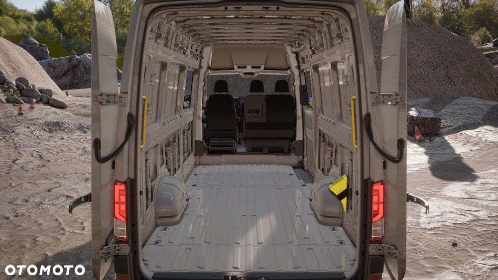 Volkswagen Crafter - 13