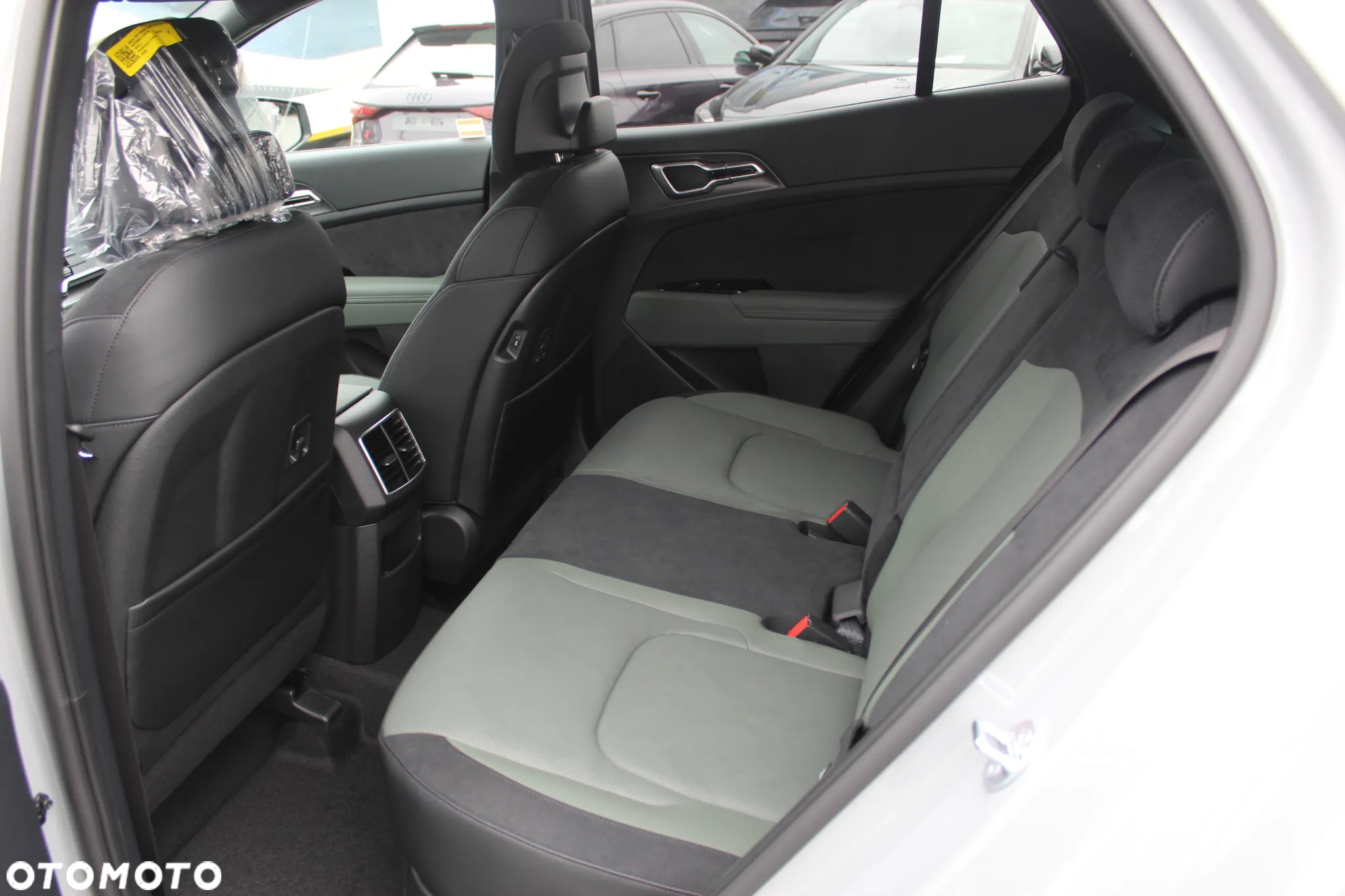 Kia Sportage 1.6 T-GDI HEV Anniversary 2WD - 21