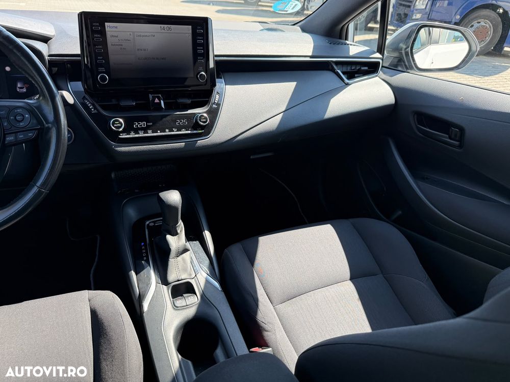 Toyota Corolla - 19