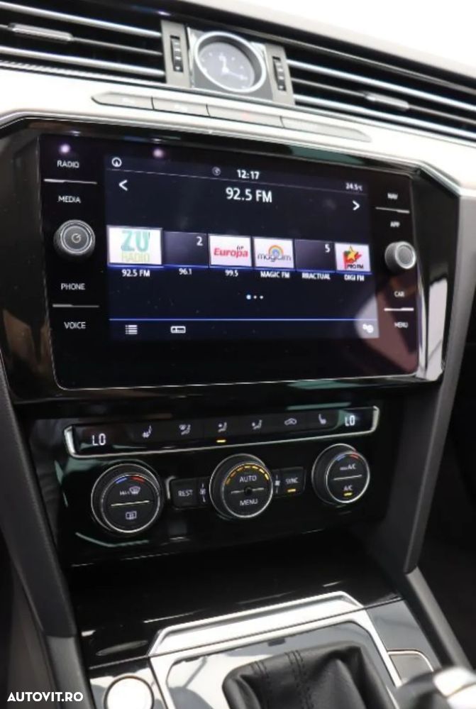 Volkswagen Passat 2.0 TDI DSG Highline - 9