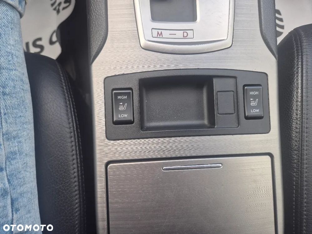 Subaru Legacy 2.5i Lineartronic Comfort - 21