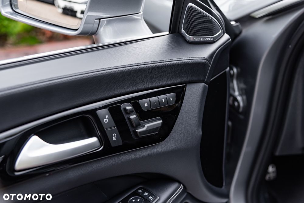 Mercedes-Benz CLS 350 CDI 4Matic 7G-TRONIC - 19