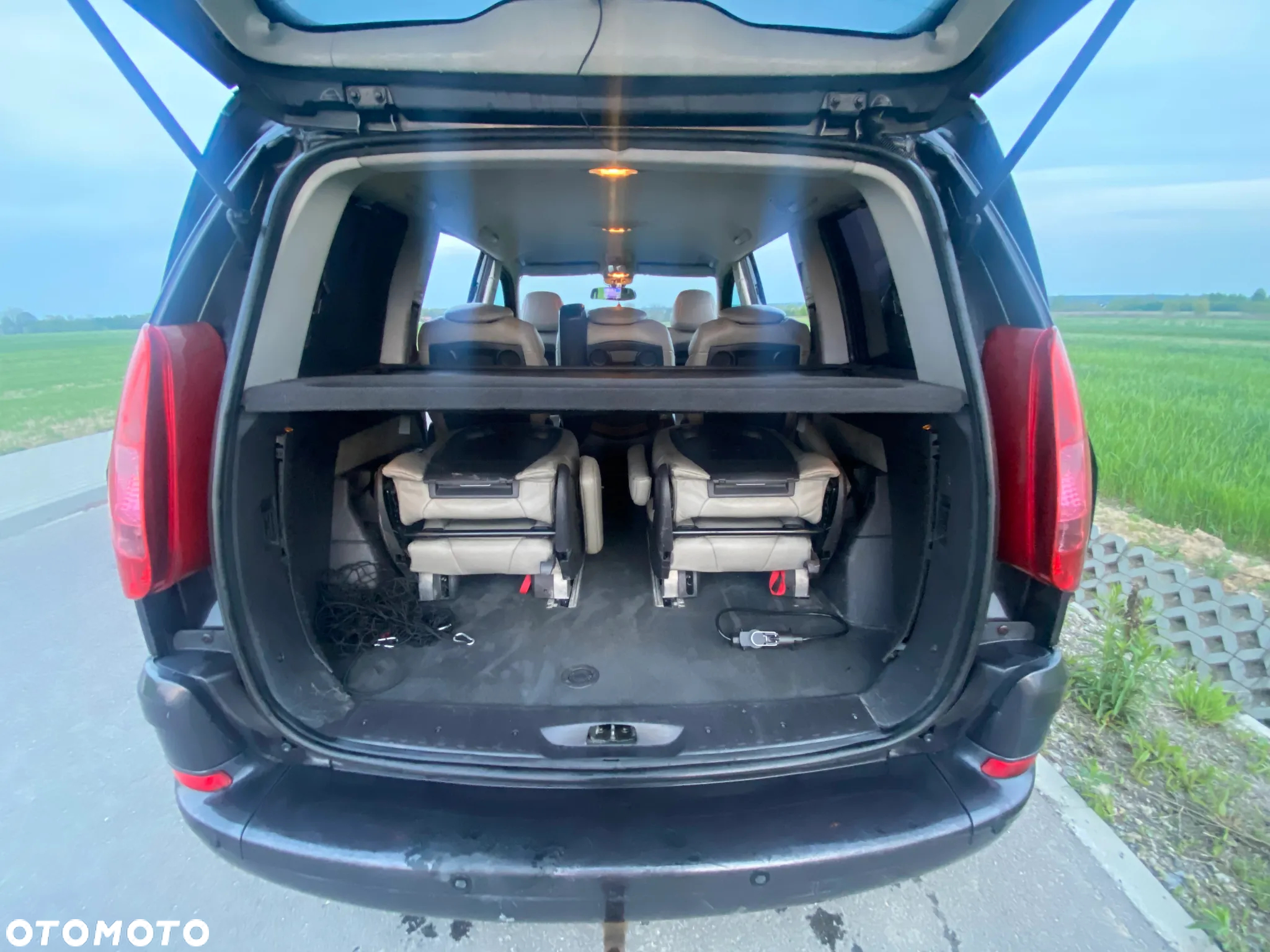 Peugeot 807 2.0 HDi SR - 9