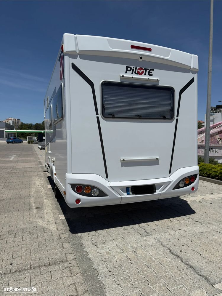 Pilote Expression P696U automática, salão enorme em U, como nova - 31