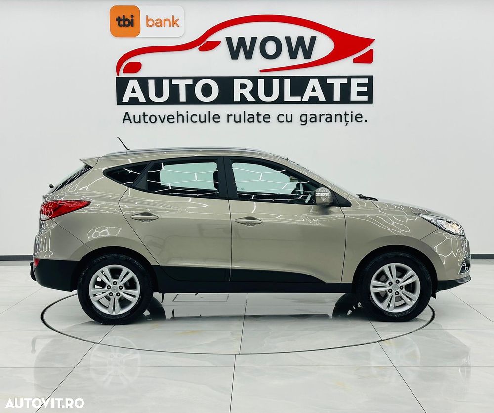 Hyundai ix35 1.7 CRDI 2WD blue Finale Gold - 31