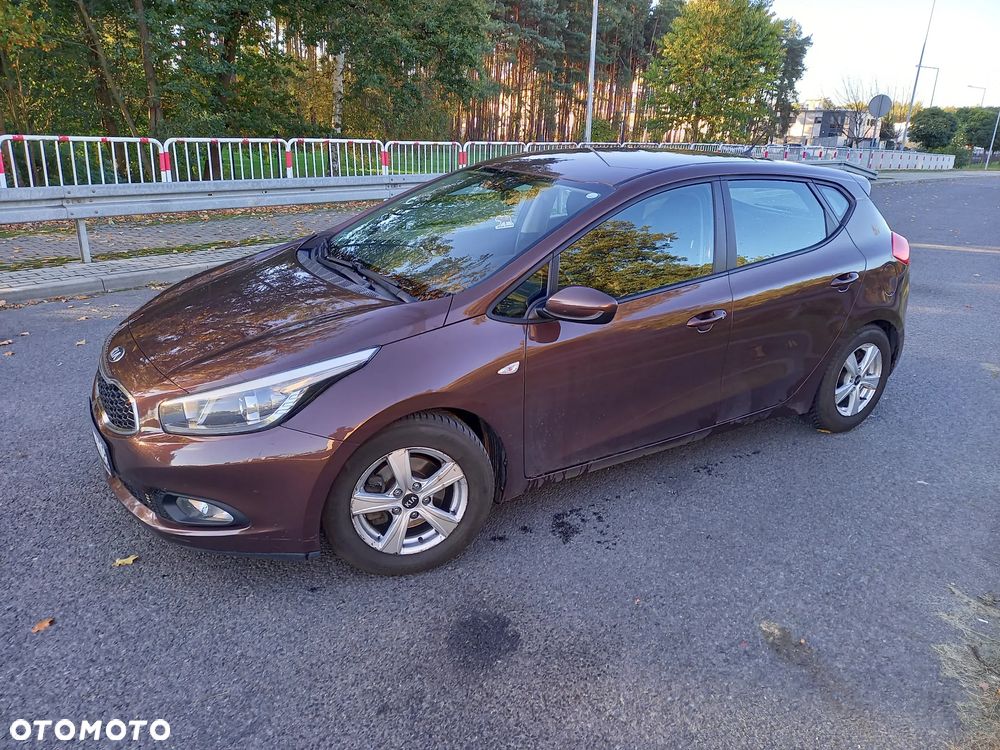 Kia Ceed - 9