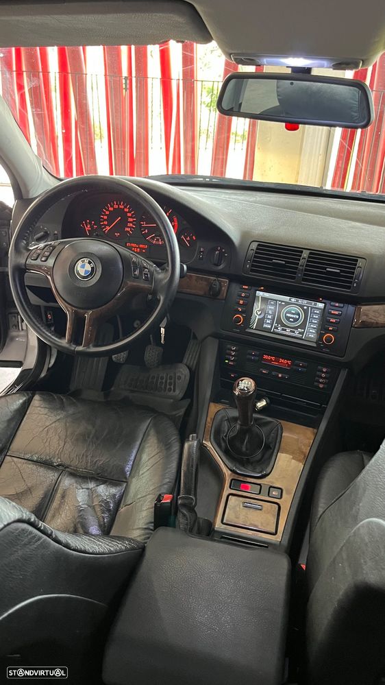 BMW 520 d Touring - 8