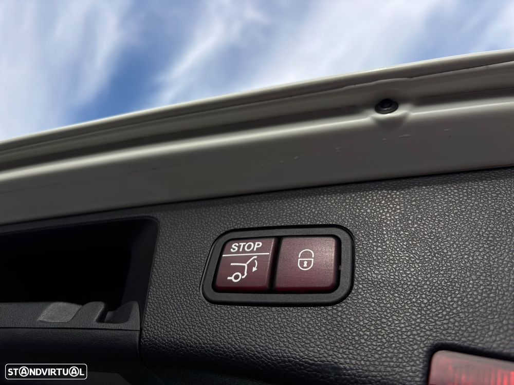 Mercedes-Benz E 250 CDI Avantgarde BE Auto. - 34
