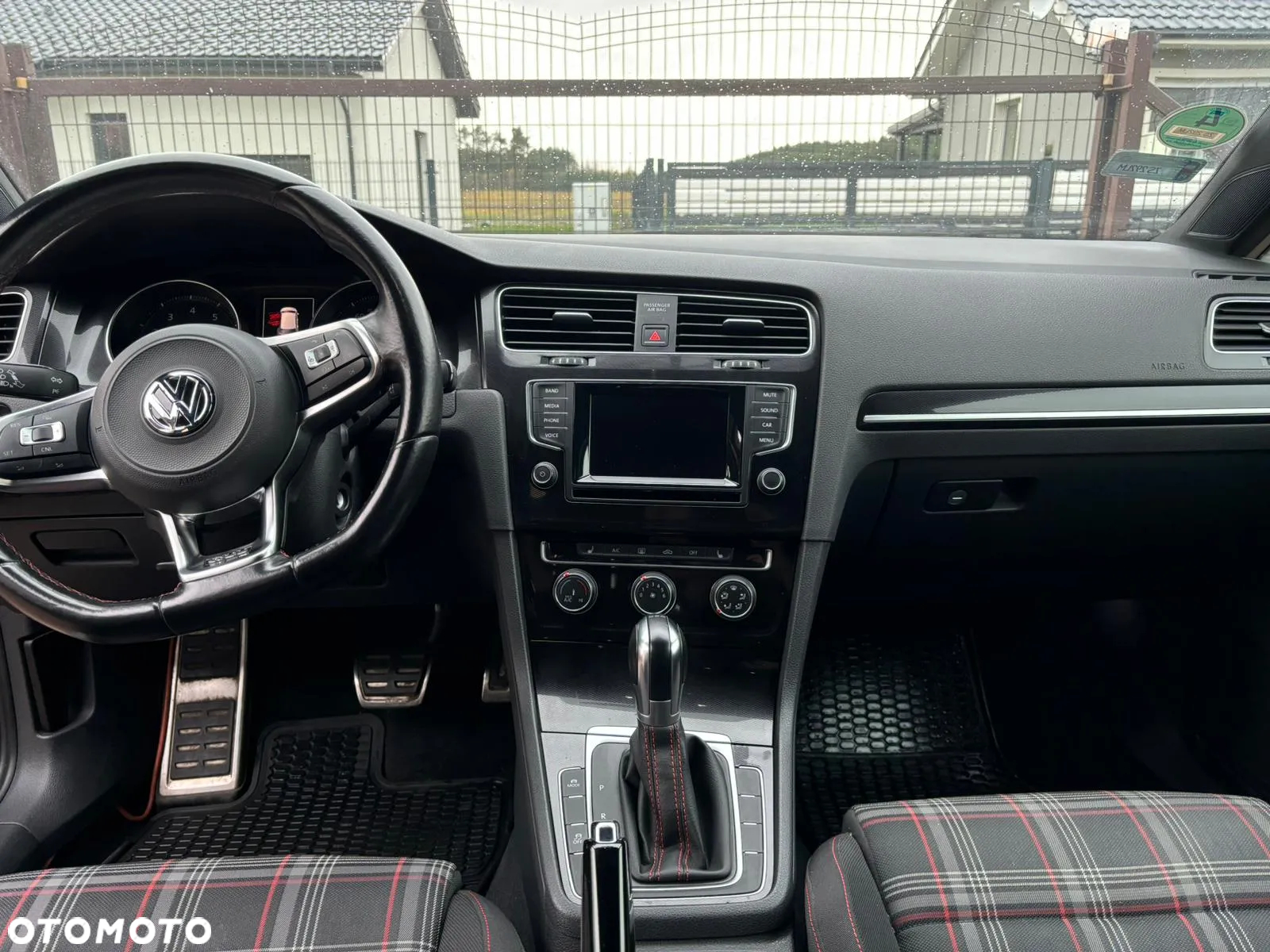 Volkswagen Golf VI 2.0 TSI GTI DSG - 10