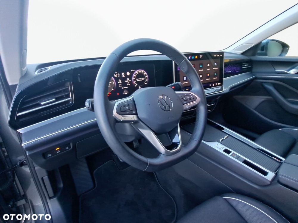 Volkswagen Passat - 31