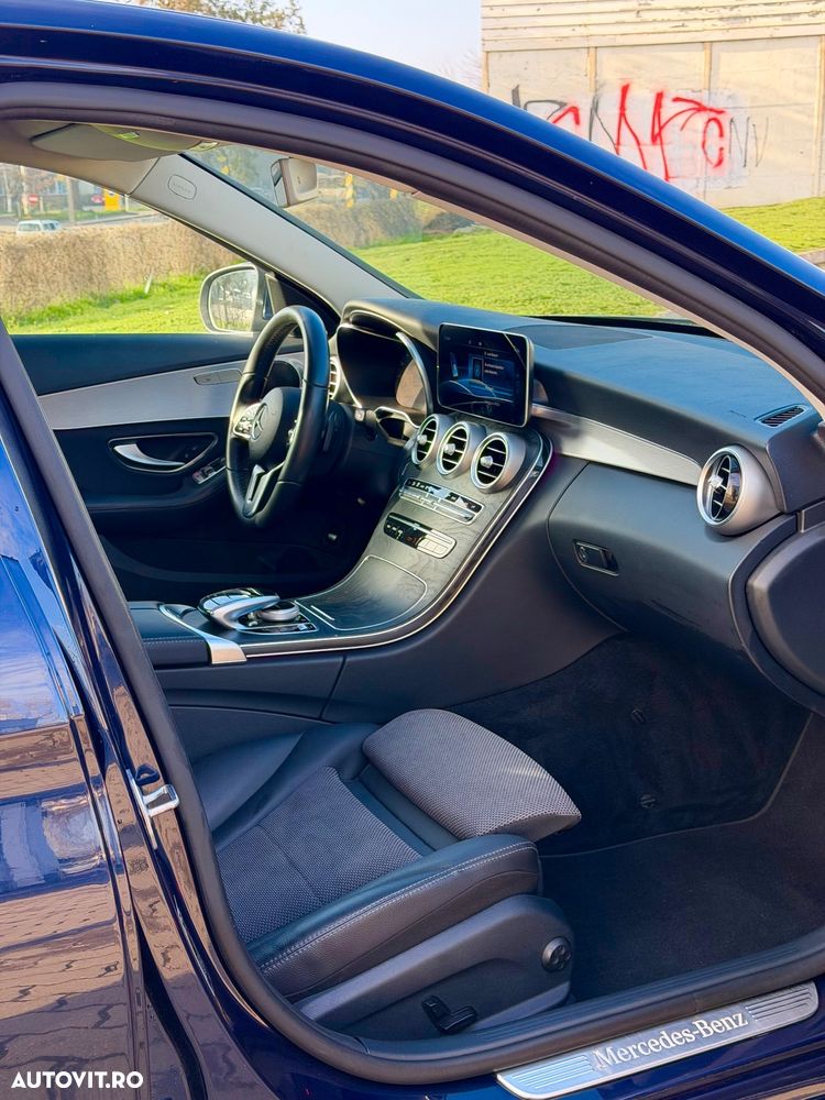 Mercedes-Benz C - 11