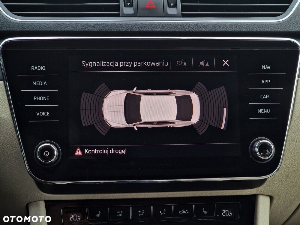 Skoda Superb 2.0 TDI SCR Style DSG - 31