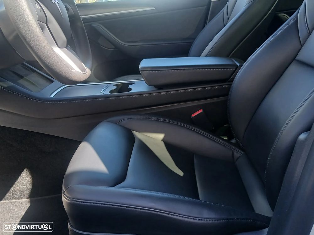 Tesla Model Y Performance Tração Integral - 17