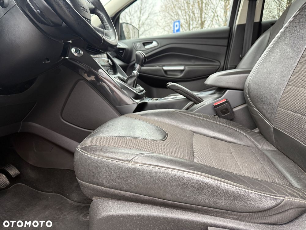 Ford Kuga 2.0 TDCi 4x4 Titanium - 21