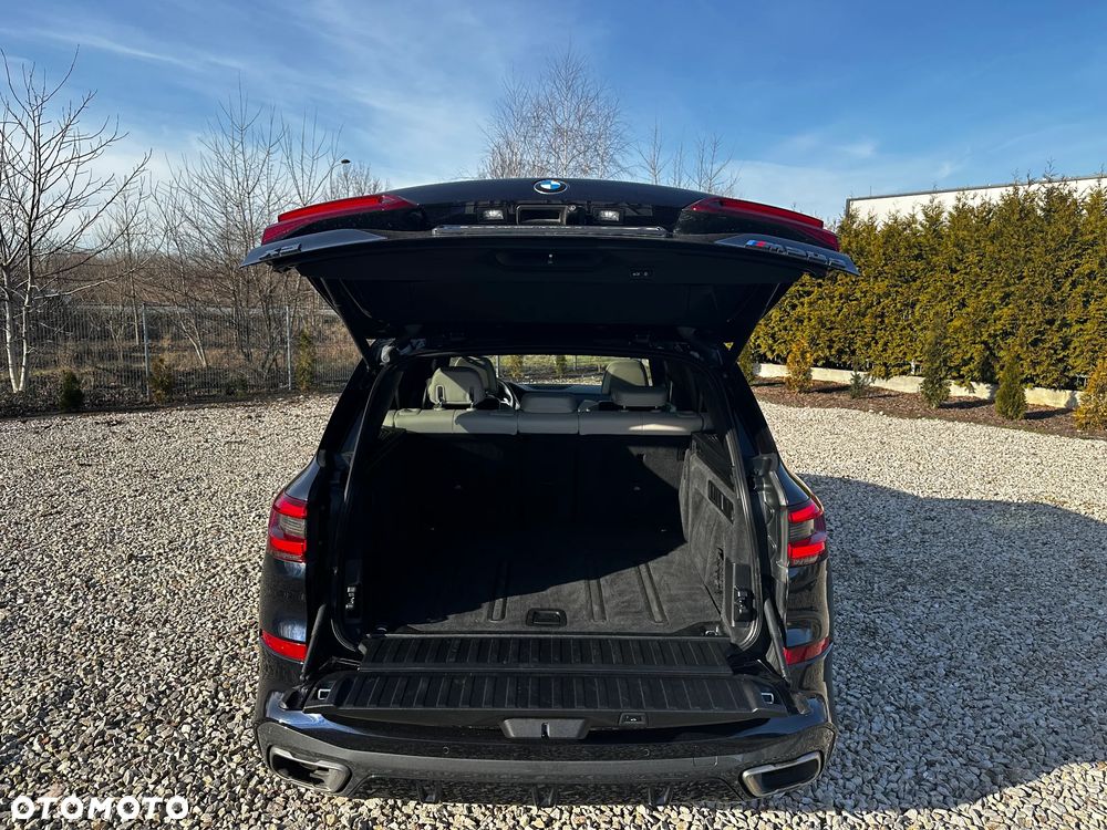 BMW X5 M M50d - 23