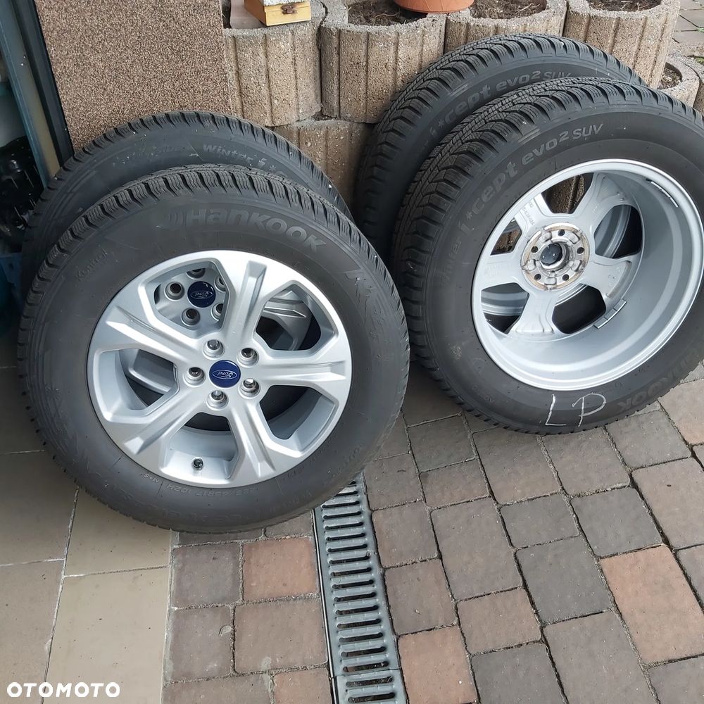Ford Kuga 1.5 EcoBoost FWD ST-Line X - 28