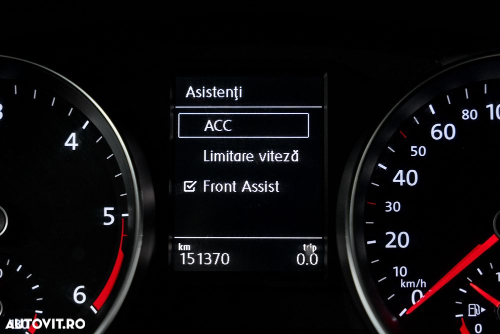 Volkswagen Passat 2.0 TDI DSG Trendline - 13