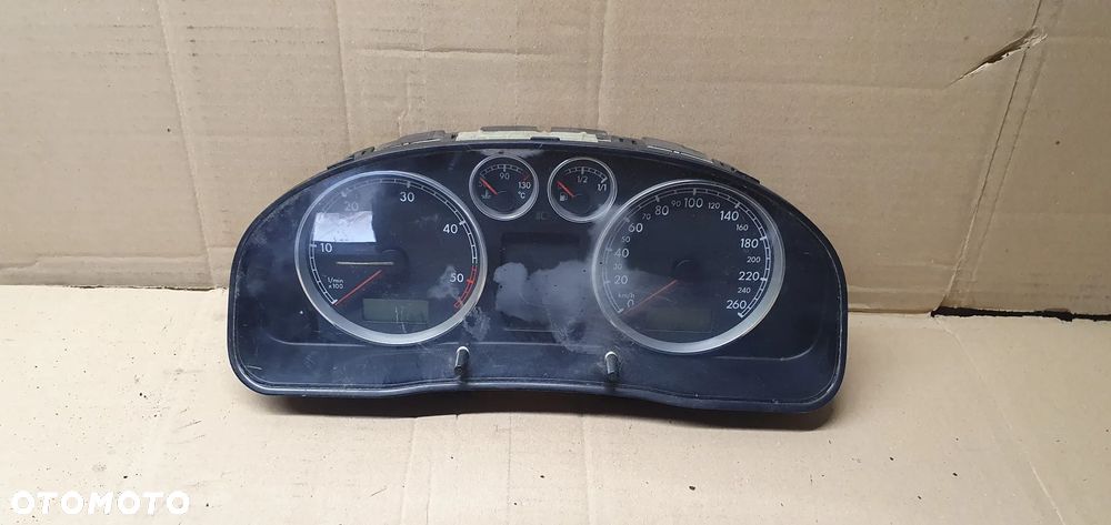 Licznik zegary VW Passat B5 FL 1.9 TDI 3B0920806A - 1