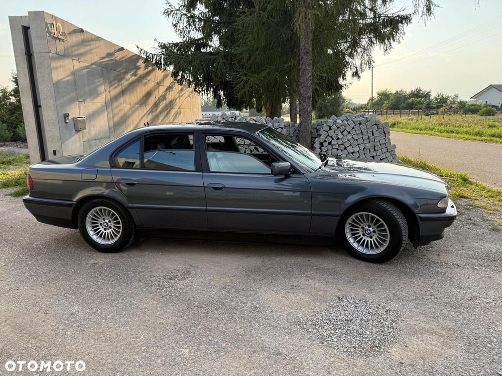 BMW Seria 7 730d - 2