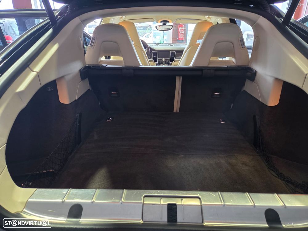 Porsche Panamera Platinum Edition - 18