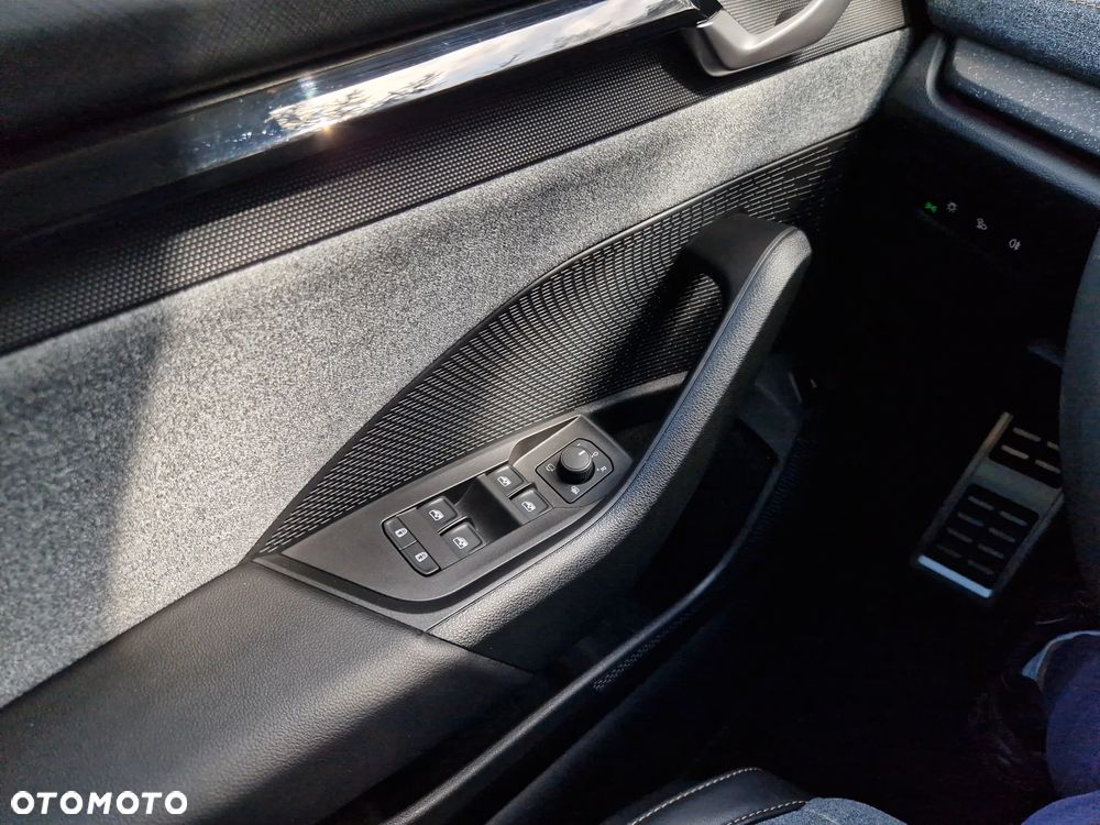 Skoda Octavia 1.5 TSI mHEV Drive Selection DSG - 32