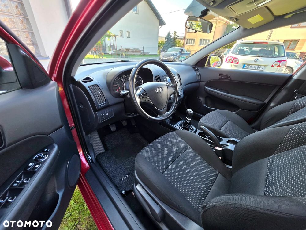 Hyundai i30 1.4 FIFA WM Edition - 10