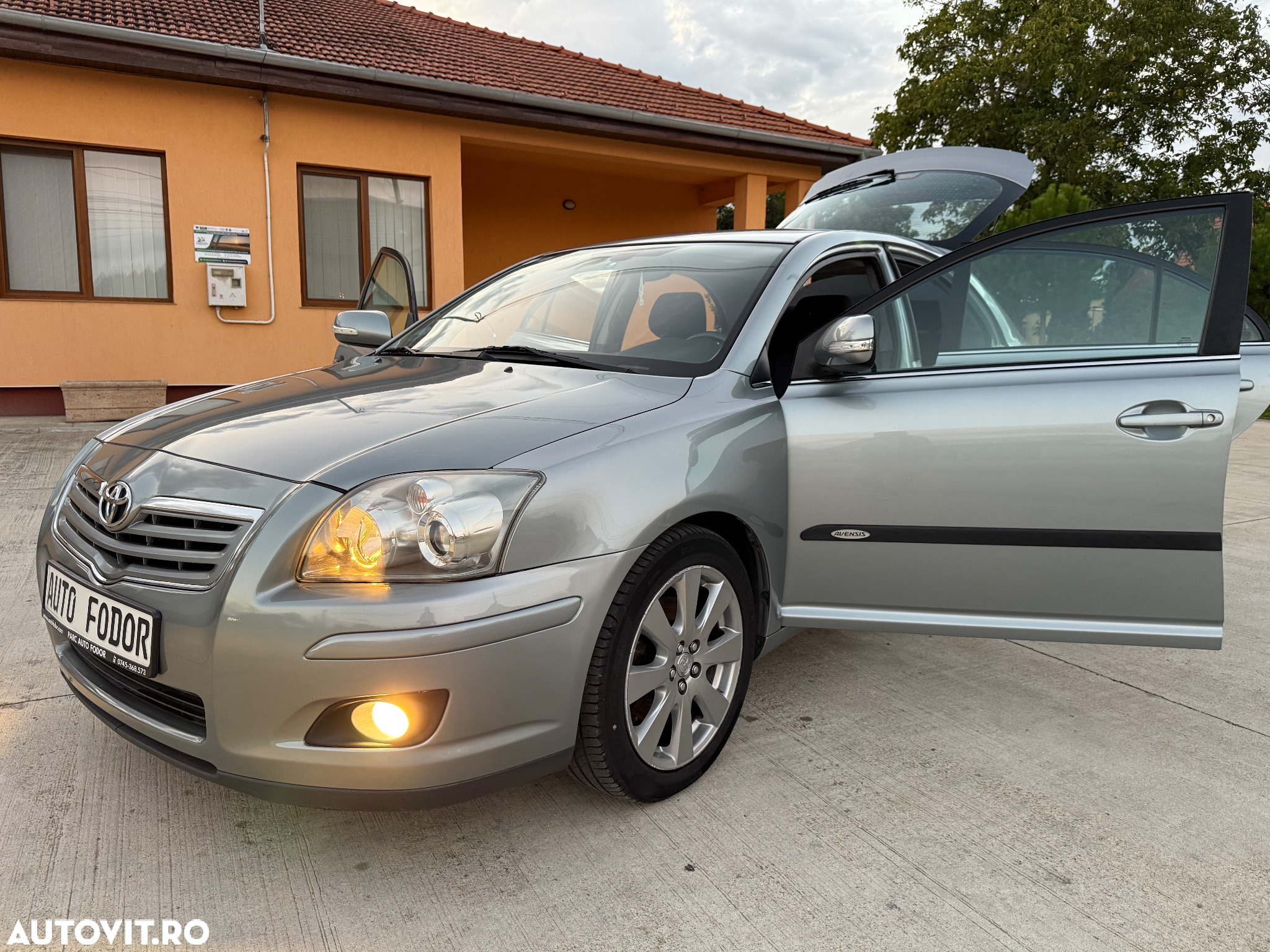 Toyota Avensis 2.0 D-4D Navi chrome - 31