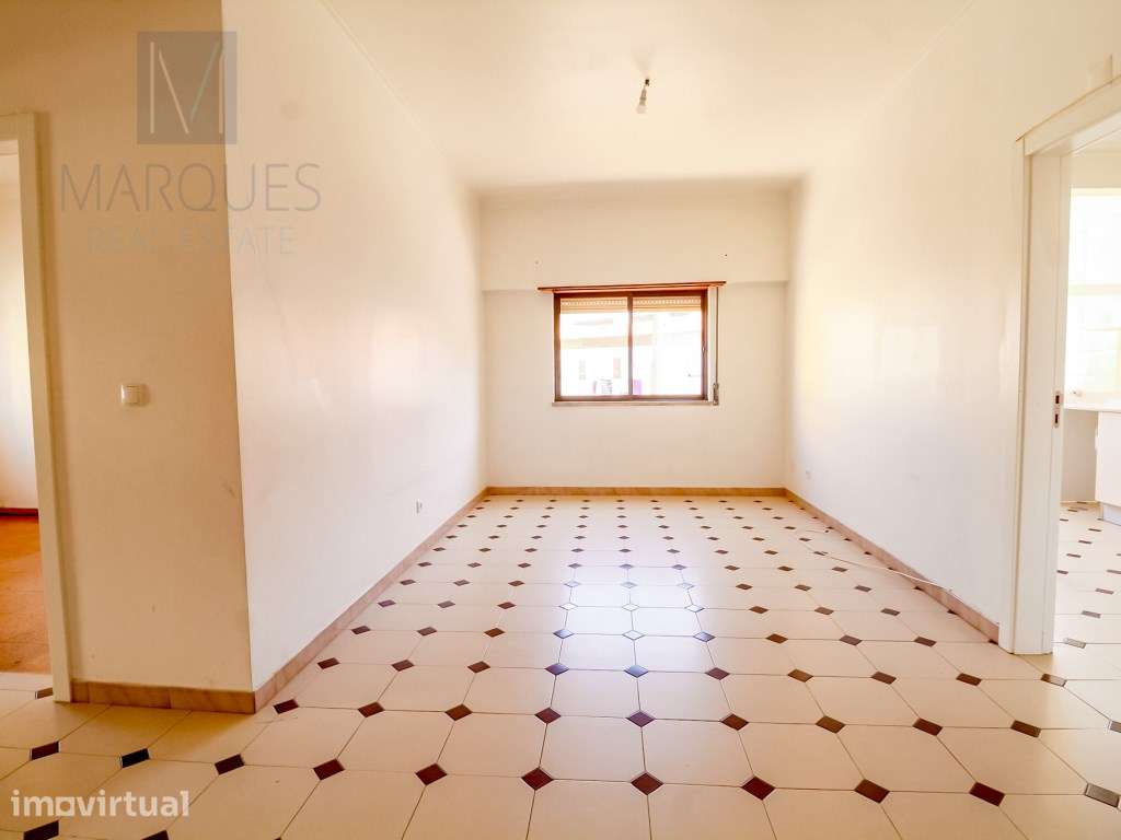 Apartamento T2 no Feijó - Grande imagem: 2/21