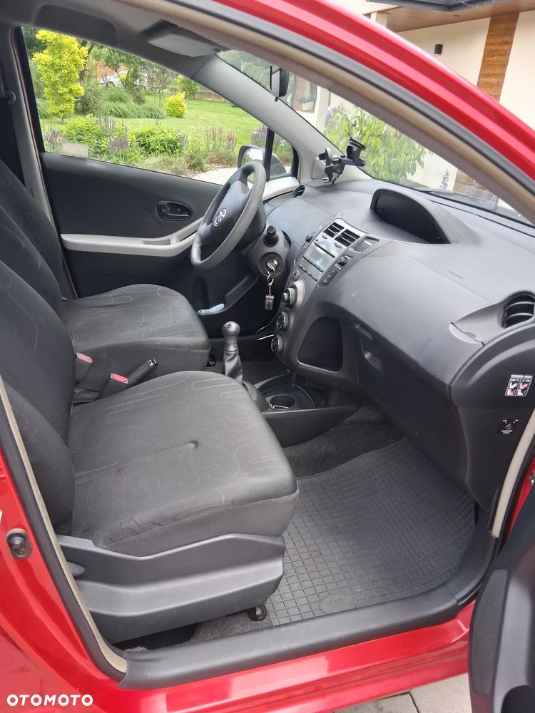 Toyota Yaris 1.0 Luna EU5 - 9