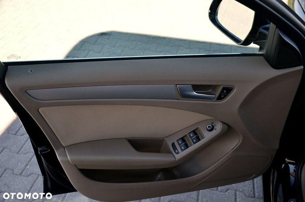 Audi A4 Avant - 13