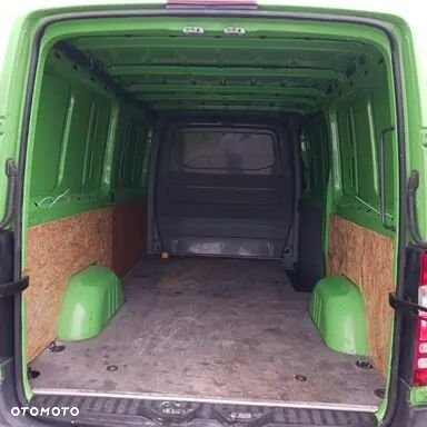 Mercedes-Benz Sprinter - 11