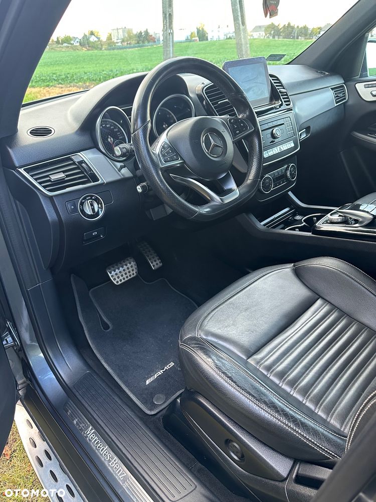 Mercedes-Benz GLE - 9