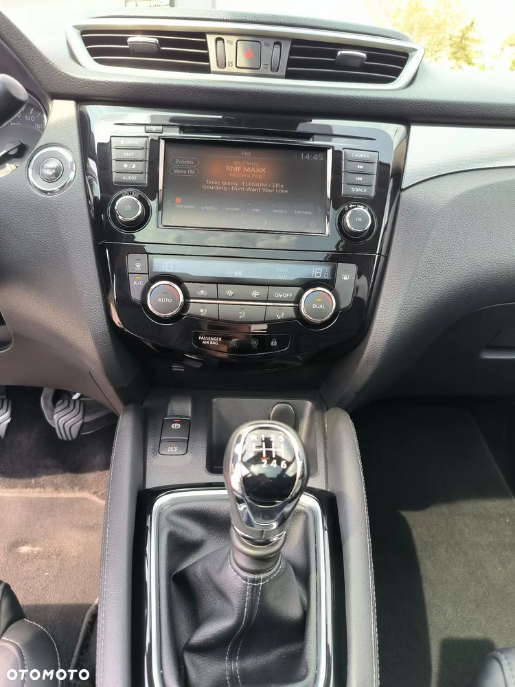Nissan Qashqai 1.3 DIG-T Tekna - 14