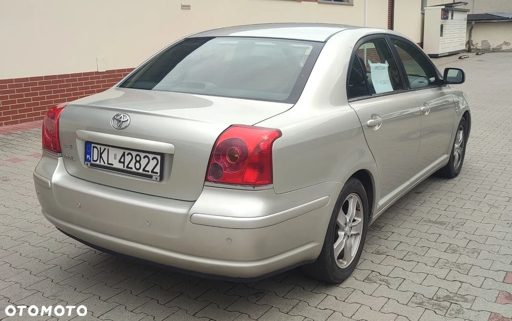 Toyota Avensis - 6