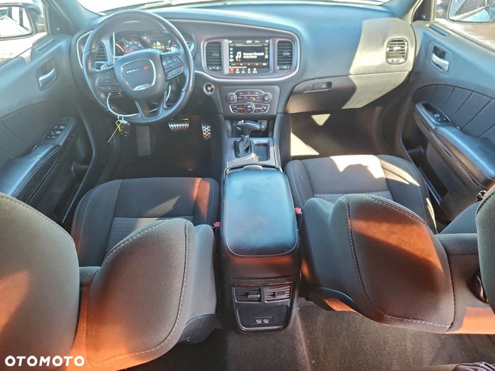 Dodge Charger 5.7 R/T - 8