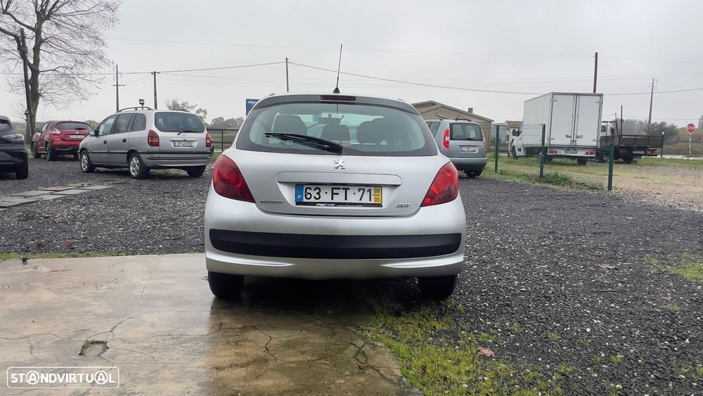Peugeot 207 1.4 HDi Trendy - 6