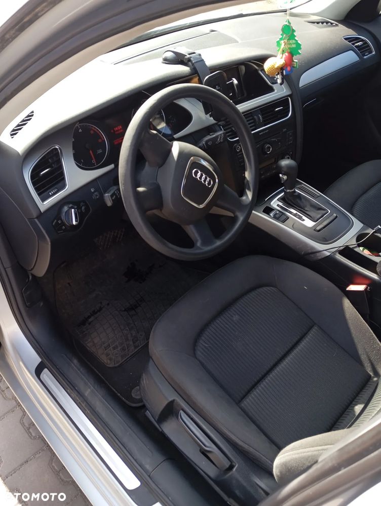 Audi A4 Avant 2.0 TDI DPF multitronic Ambition - 9