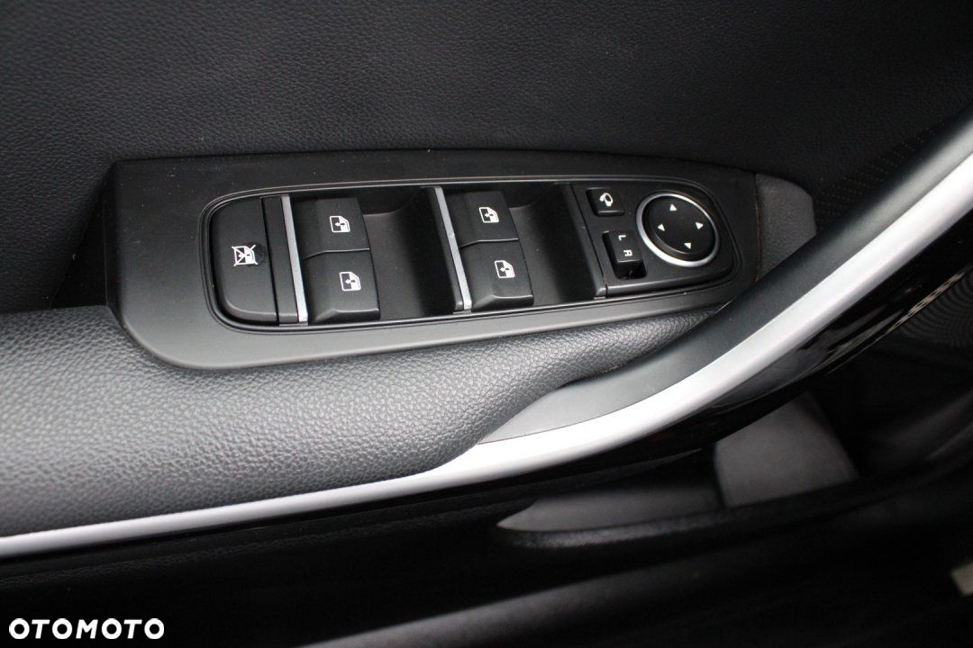 Kia XCeed - 13