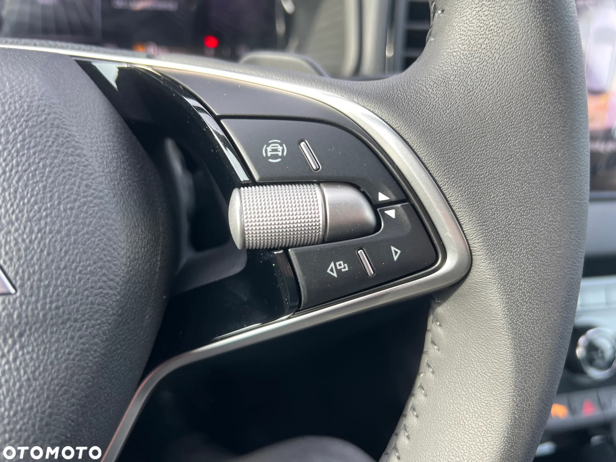 Skoda Karoq 1.5 TSI ACT Selection DSG - 14
