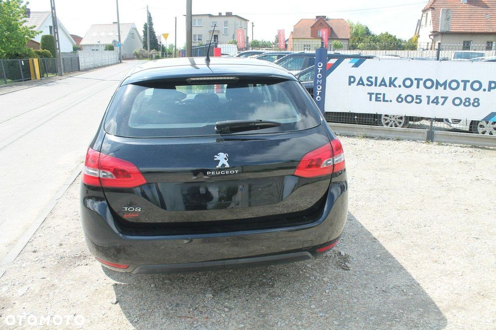 Peugeot 308 - 6