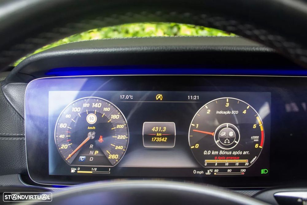 Mercedes-Benz E 220 d AMG - 18