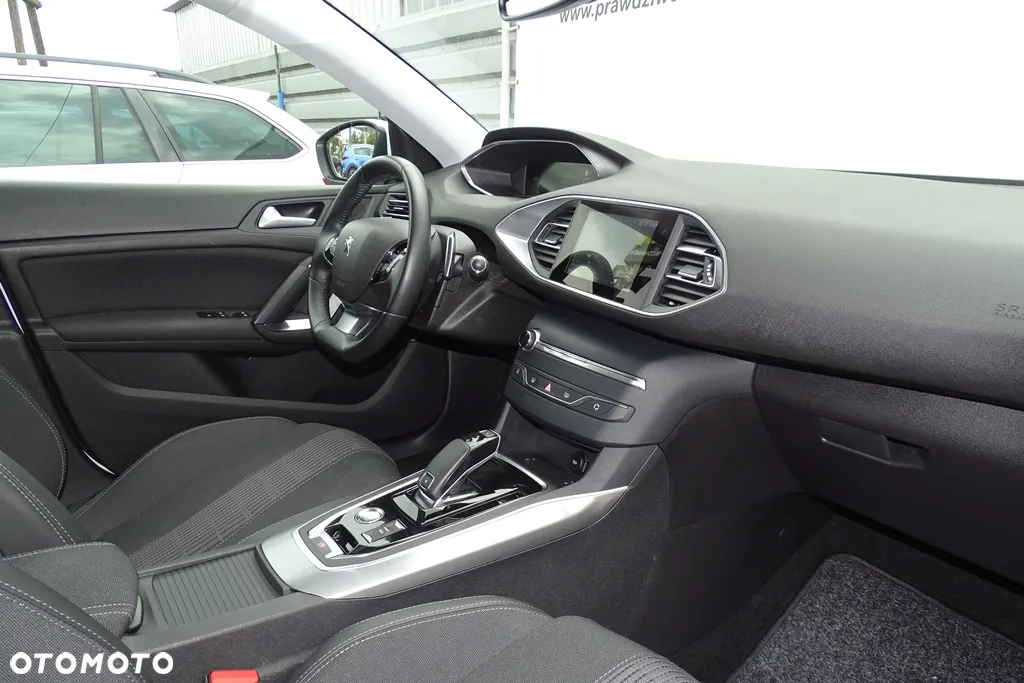 Peugeot 308 1.5 BlueHDi Allure Pack S&S EAT8 - 40