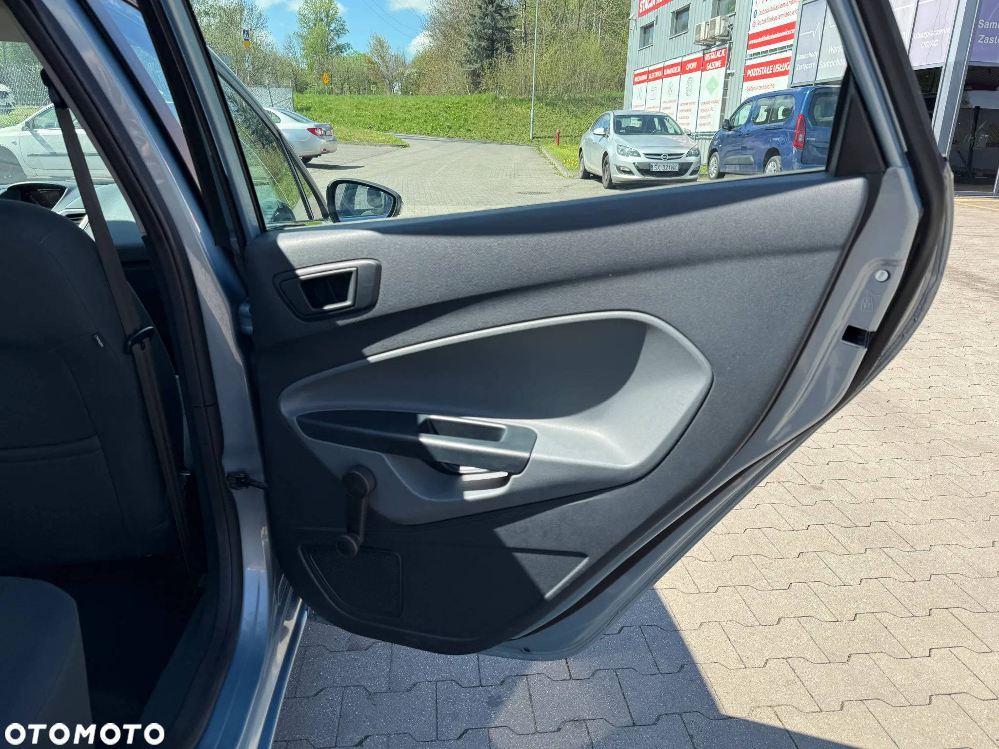 Ford Fiesta 1.25 Ghia - 22