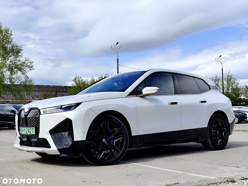 BMW iX xDrive40 76.6kWh Signature - 4