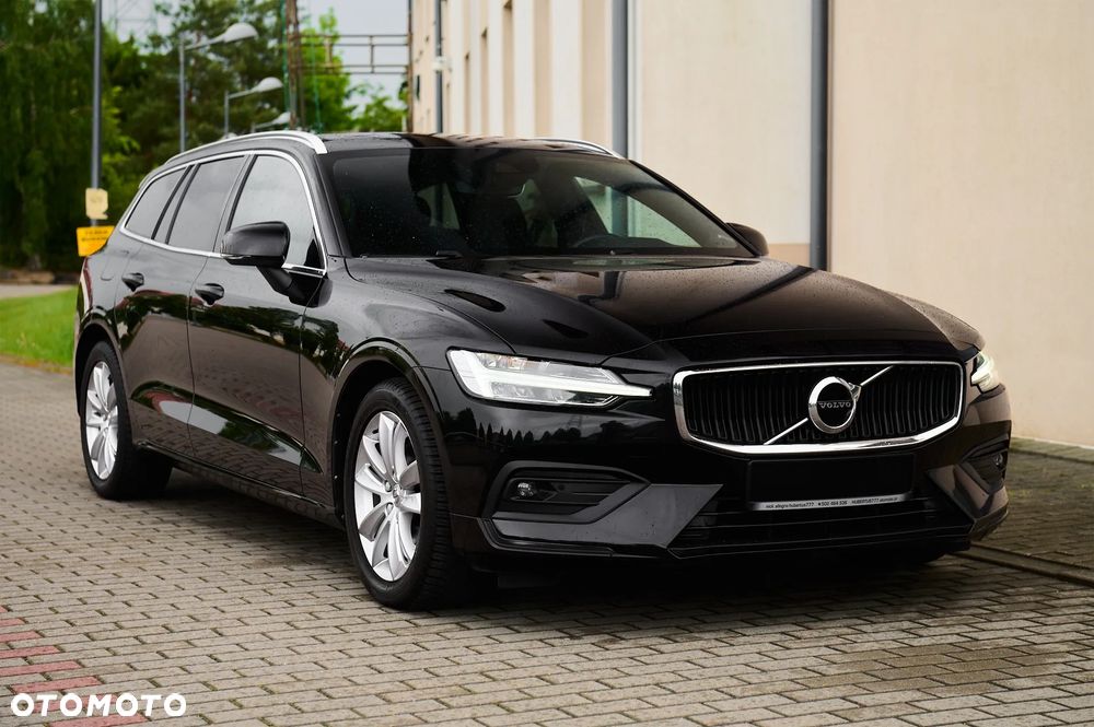 Volvo V60 D3 Momentum Pro - 1