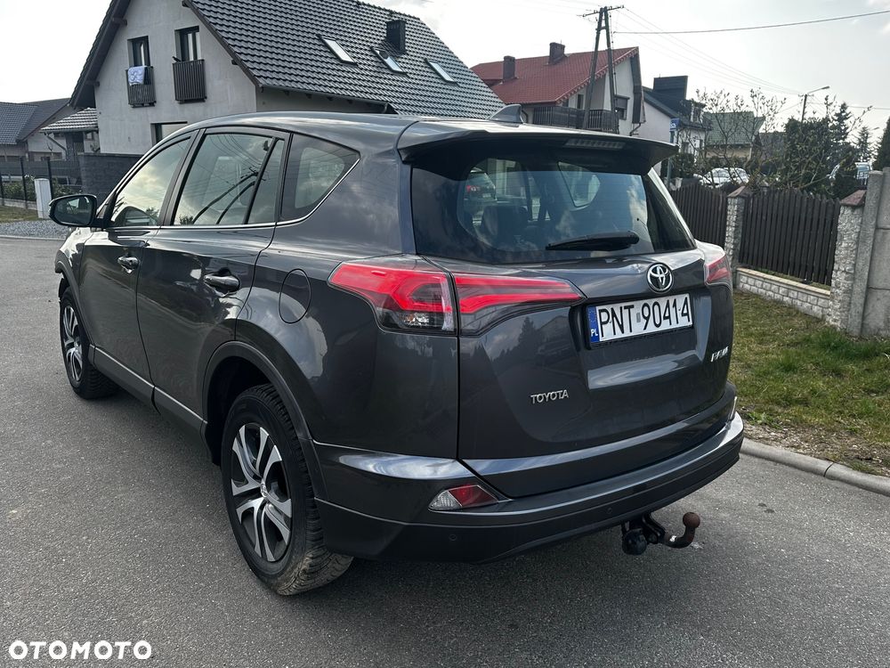 Toyota RAV4 2.0 D-4D Active 4x2 - 9