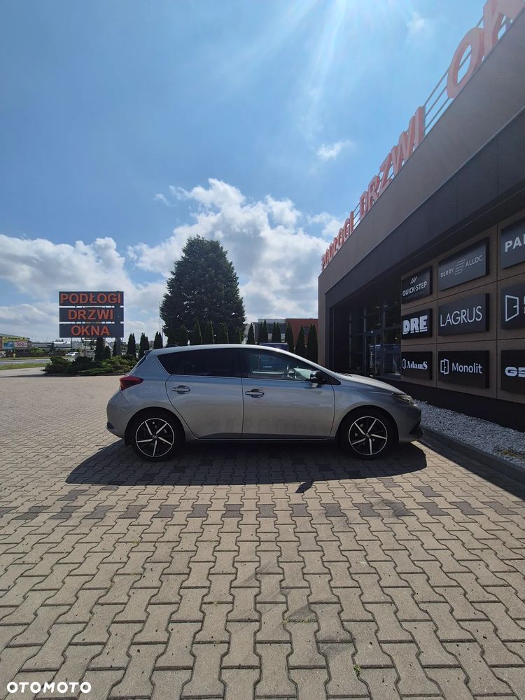 Toyota Auris 1.2 T Prestige - 6
