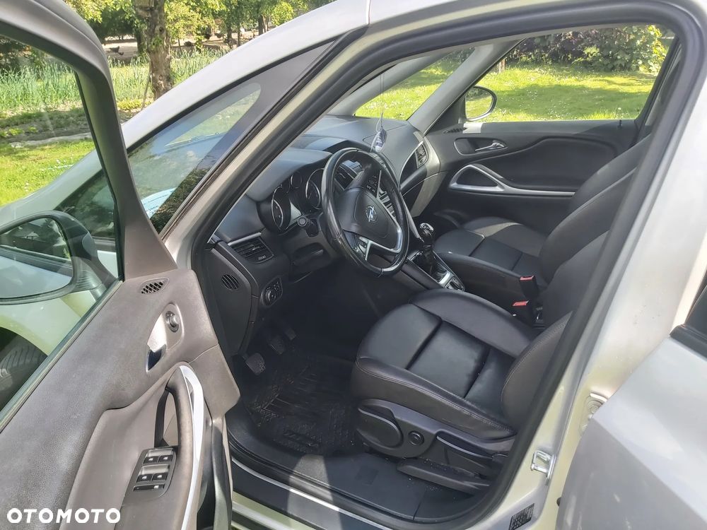 Opel Zafira - 6
