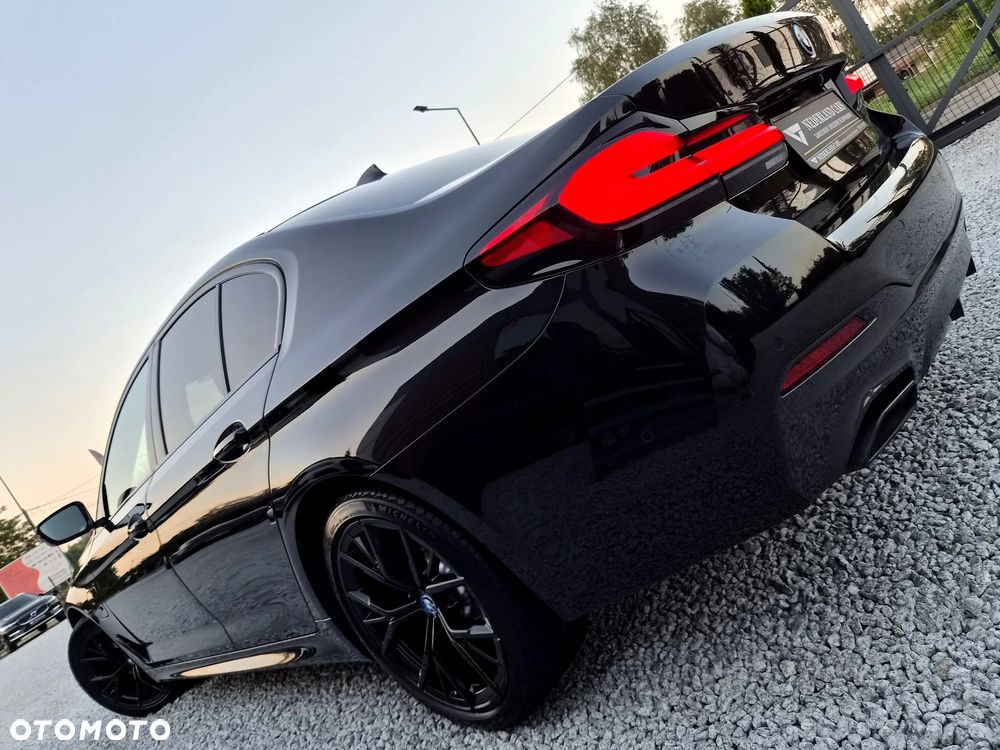 BMW Seria 5 530e M Sport sport - 35